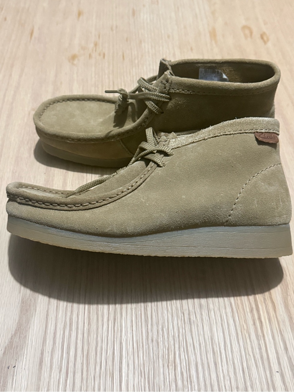 Clarks Men's Suede Chukka Boots in Tan